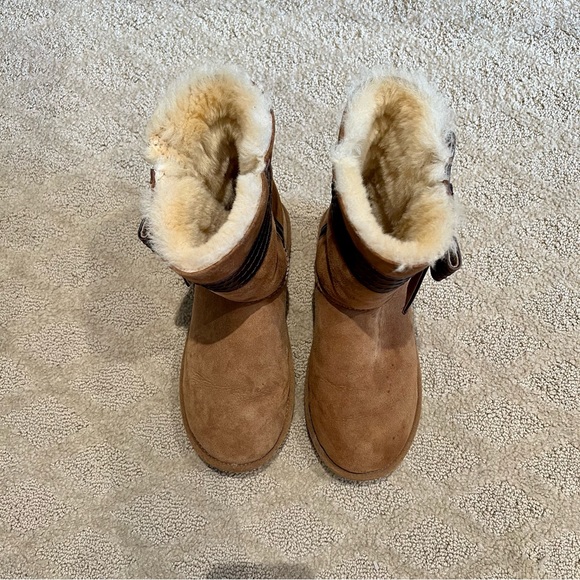 EUC UGG Josette Leather Bow Ankle Sheepskin Suede Boots Booties - Picture 6 of 15